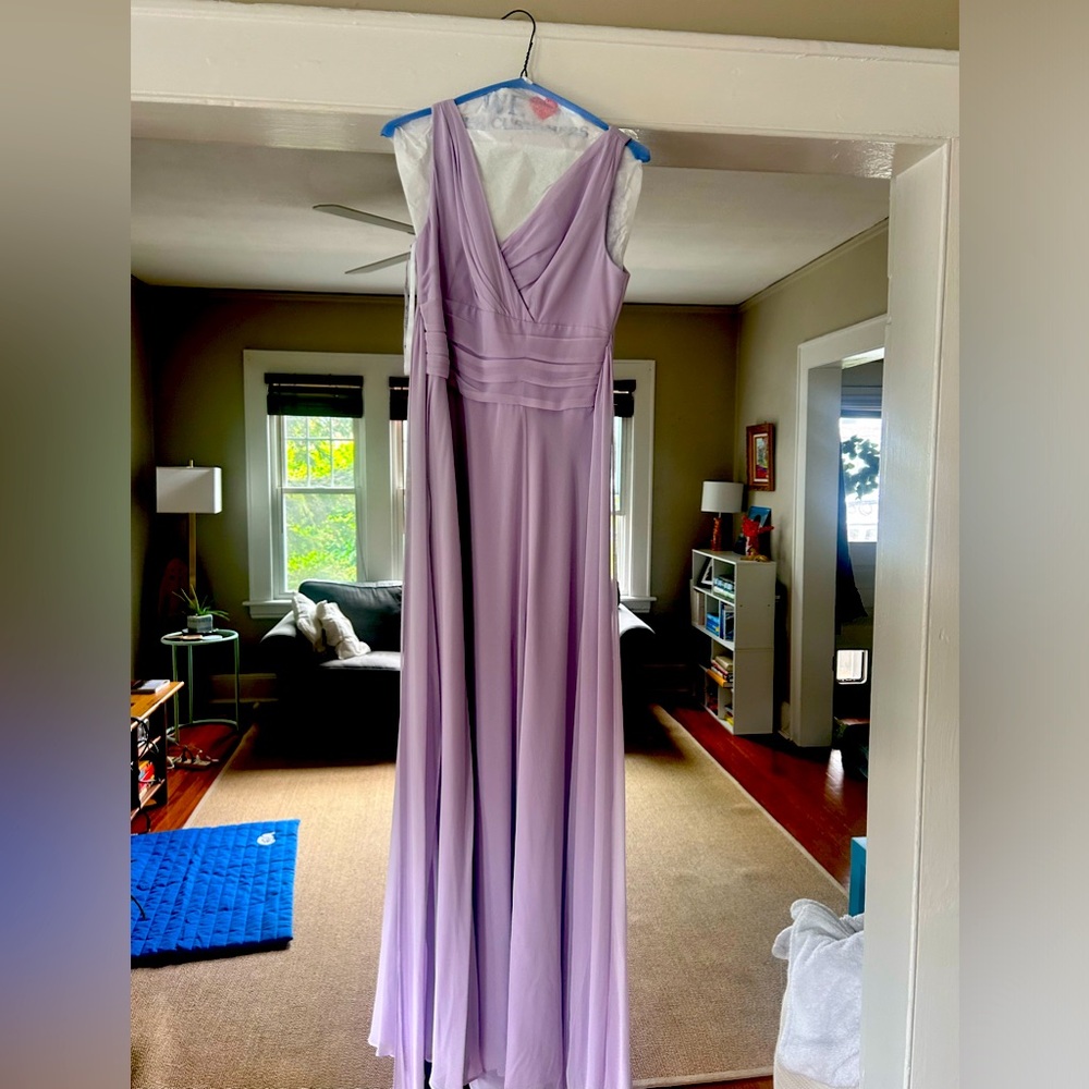David’s Bridal bridesmaid gown, light purple/lilac, size 6, worn once